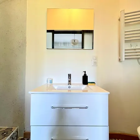Apartment Lumineux A 10 Min De Marche Du Centre Angouleme