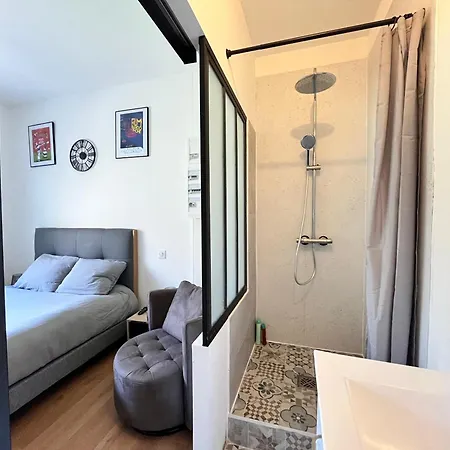 Lumineux A 10 Min De Marche Du Centre Apartment