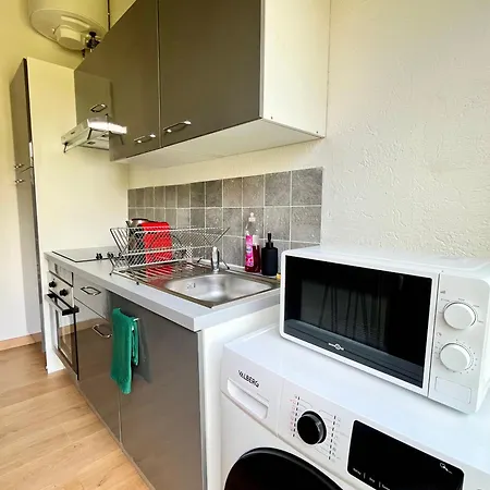 Lumineux A 10 Min De Marche Du Centre Angouleme