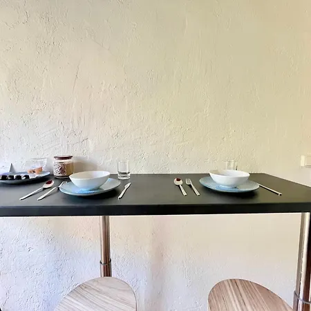 Lumineux Proche Du Centre Angulema