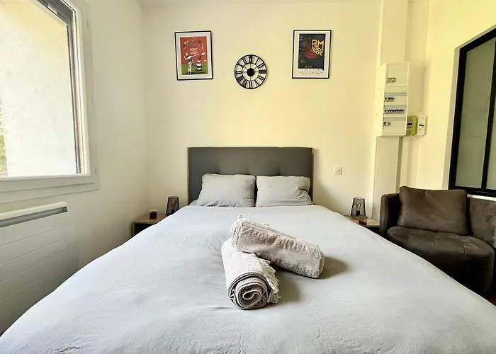 Lumineux Proche Du Centre * Angulema